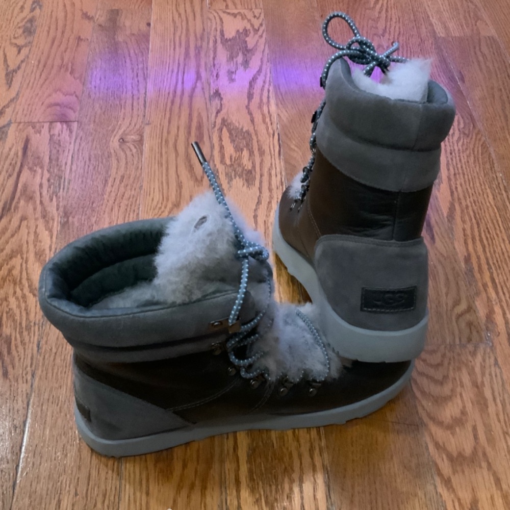 Boots - Picture 4 of 5